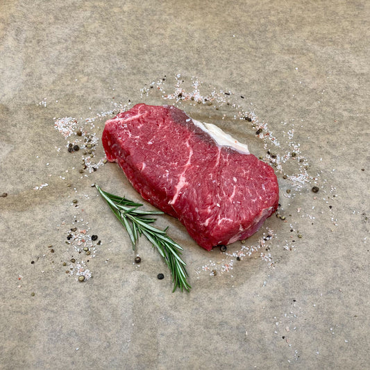 Roastbeef Steak mit Rosmarin, Salz und Pfeffer